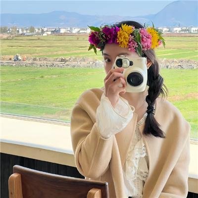 恰似两滴水
